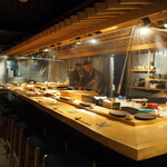 すし屋 蓮太郎 - 店内（カウンター席）