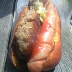 ミックスバーガー４００円　チーズが入ると５０円アップ