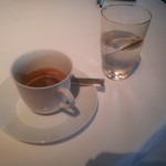 キュイジーヌ[s] ミッシェル・トロワグロ - ガス入りとダブルのエスプレッソ