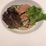 マッシュルーム - 愛媛鬼北町キジ胸肉のコンフィとゴールデン舞茸、干し舞茸のピュレ