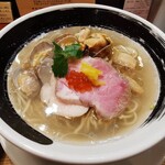 麺処 しろくろ - 浅利とムール貝の汐そば