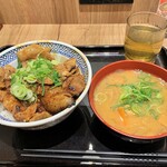 Yoshinoya - 黒ダレ焦がし豚丼＋豚汁。548＋188円+税