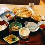活魚料理 花惣 - 料理写真:牡蠣小鍋御膳