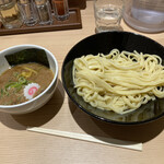 頑者 アンダーグラウンドラーメン - 