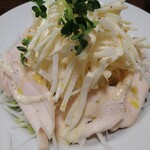 ビストロ ナキータ - 大根と鶏のサラダ
            