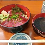 丼・すし まぐろや本舗 - まぐろ丼＆いかすみ汁