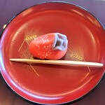 加賀屋別邸 松乃碧 - チェックイン時の上生菓子