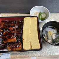 炭焼きうなぎ・かしわ 登河 - 