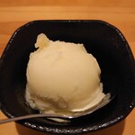 ふぐ利俊 - 果実入り柚シャーベット