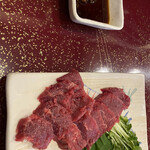 とんかつ 力亭 - 馬刺し　890円