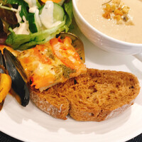 フォルク キッチン オールデイダイニング  - 