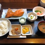 おいしい魚を食べさせる店 魚可津 - さけのかま塩焼き