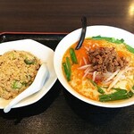 Shouryuu Koubou - Aランチ（豚骨台湾ラーメン+チャーハン大盛り）