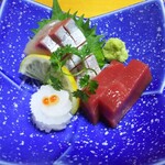 玄海鮨 - お造りは マグロ カンパチ イカ