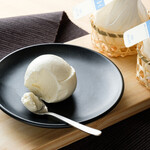 도우고 밀크 치즈 케키