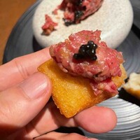 焼肉うしごろ 表参道店 - イタリヤパンに載せて