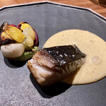 リョウリヤ ステファン パンテル - 鰆と静原の野菜のグリル レモンと焦がしバターのソース