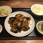 Maruyasu Sakaba - 茄子と豚肉炒め（500円）
