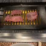 肉の米内 - じゅうじゅう