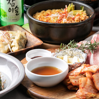 手作りのキンパやこだわりの本格韓国料理を種類豊富にご用意！