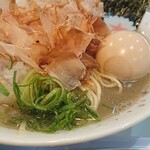 まぐちゃんラーメン - ゆず、花かつおラーメン(潮)