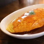 サンタール - 料理写真:本日のオムライス：ツナとチーズのデミグラスソースオムライス☆