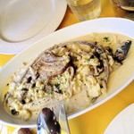 ジョンティ - マトロット 本来は赤ワイン煮込みといった風情 アルザス式はクリーム系で 白いマトロット スペッツェル（アルザス式パスタ） も一緒に煮込まれていて ソースを吸ってウマウマ〜〜