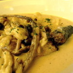 ジョンティ - 脂分の強い鰻にクリームだと しつこくなっちゃうんじゃないかなぁ と思いましたが流石のジョンティ 鰻の風味を充分残しつつ 丁度よく仕上げています うまうま〜〜！！