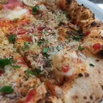 ピッツァマン オオイマチ - 釜あげしらすのマリナーラ＋モルタデッラとマッシュルームのピッツァ