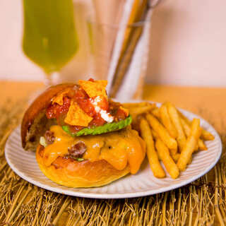 KAKUMEI Burger & cafe_1