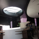 アップステアーズ - 