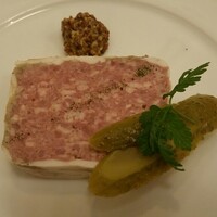 ブラッスリー エディブル - パテ・ド・カンパーニュは意外と小さかったです