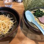 横浜家系ラーメン 中野家 - 