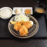 Sapporo Zangi Hompo - ザンギ小定食（塩or醤油）ザンギ3個　550円(税込)