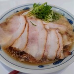 万両力石 - 令和2年8月 醤油ラーメン 770円 平日ランチタイム トッピングチャーシュー 無料