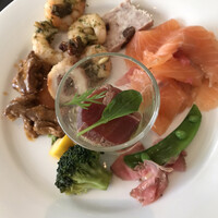 フレンチ キッチン - 平日ランチビュッフェ５１８７円。ビーフストロガノフは今ひとつでしたが、温野菜ですら素材の良さがあり、とても美味しかったです（╹◡╹）