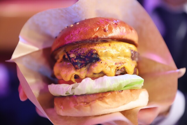 BURGERLION UTSUBO A GOGO （バーガリオン ウツボアゴーゴー