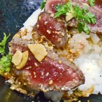 Ore No Taiyou - 「ステーキ丼＋そばセット」のステーキ丼（シーズニングソルトをかけて）