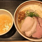 麺屋一燈 - 塩汁なし鶏白湯そば