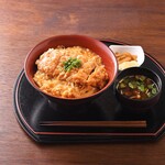 Oyakodon Gottsu Tabenahare - さくらんぼ鶏のかつ丼