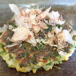 Okonomiyaki Wakatake - 「お好み焼き　ねぎ豚入り」（815円）