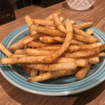 旬菜バール リカリカーレ - ケイジャンポテト