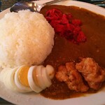 ナイアガラ - エッグカレー 800円、大森券(ライス＆ルウ大盛) 200円、唐揚げ2個はクリスマスサービスになります