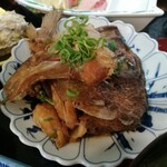 Oohashi Shokudou - さしみ御膳の鯛のアラだき
