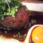 とんとん侍 - 自家製つくね。総本店での一番人気メニューがとんとん侍にも登場！380円♪