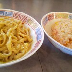 グル グル シロヘビ ヌードル - 