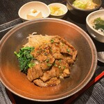 黒毛和牛カルビ丼