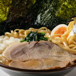 Yokohama Iekei Ramen Koujinya - 濃厚とんこつ醤油ラーメン