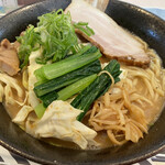 拉麺 阿吽 - 秋刀魚拉麺 847円