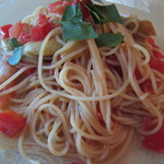 ルーチェ - ”甘エビと焼きナスの冷製スパゲッティ”